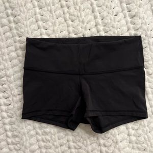 Lululemon shorts black size 4